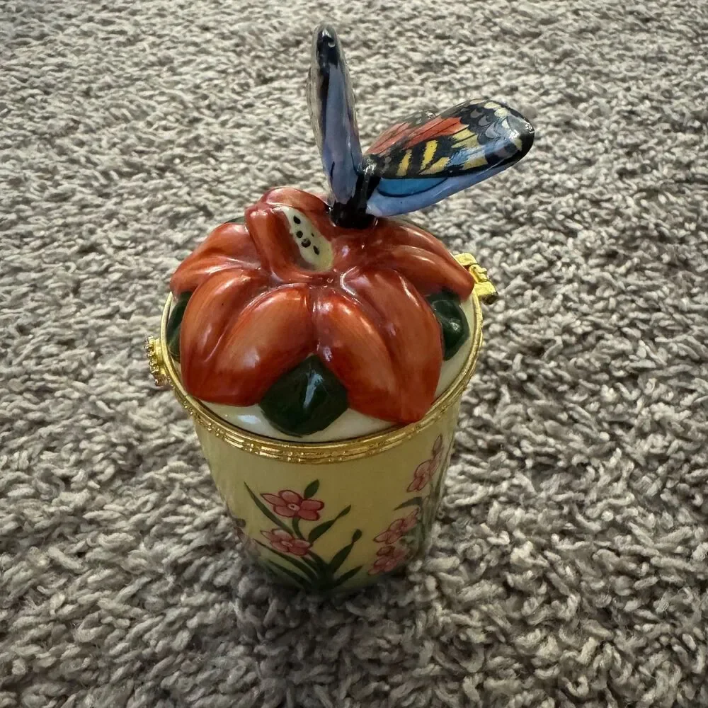 Vintage Bombay Co Porcelain Butterfly Flower Hinged Trinket Box Candle Holder